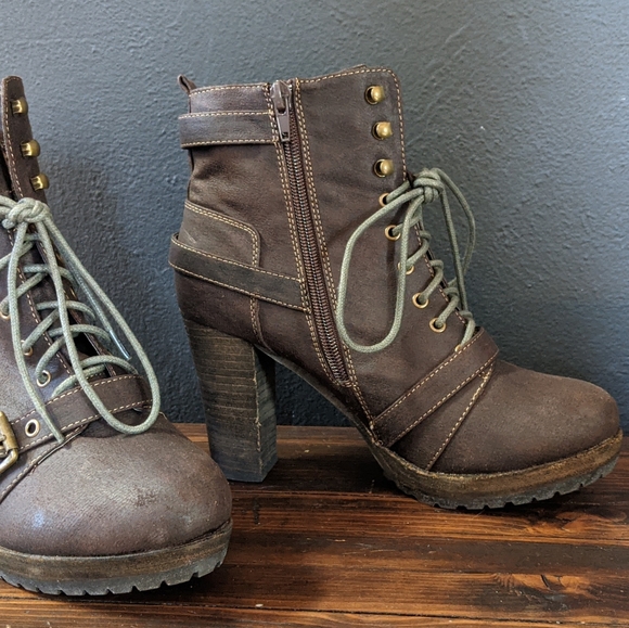 Coconuts Combat Booties - Picture 2 of 7